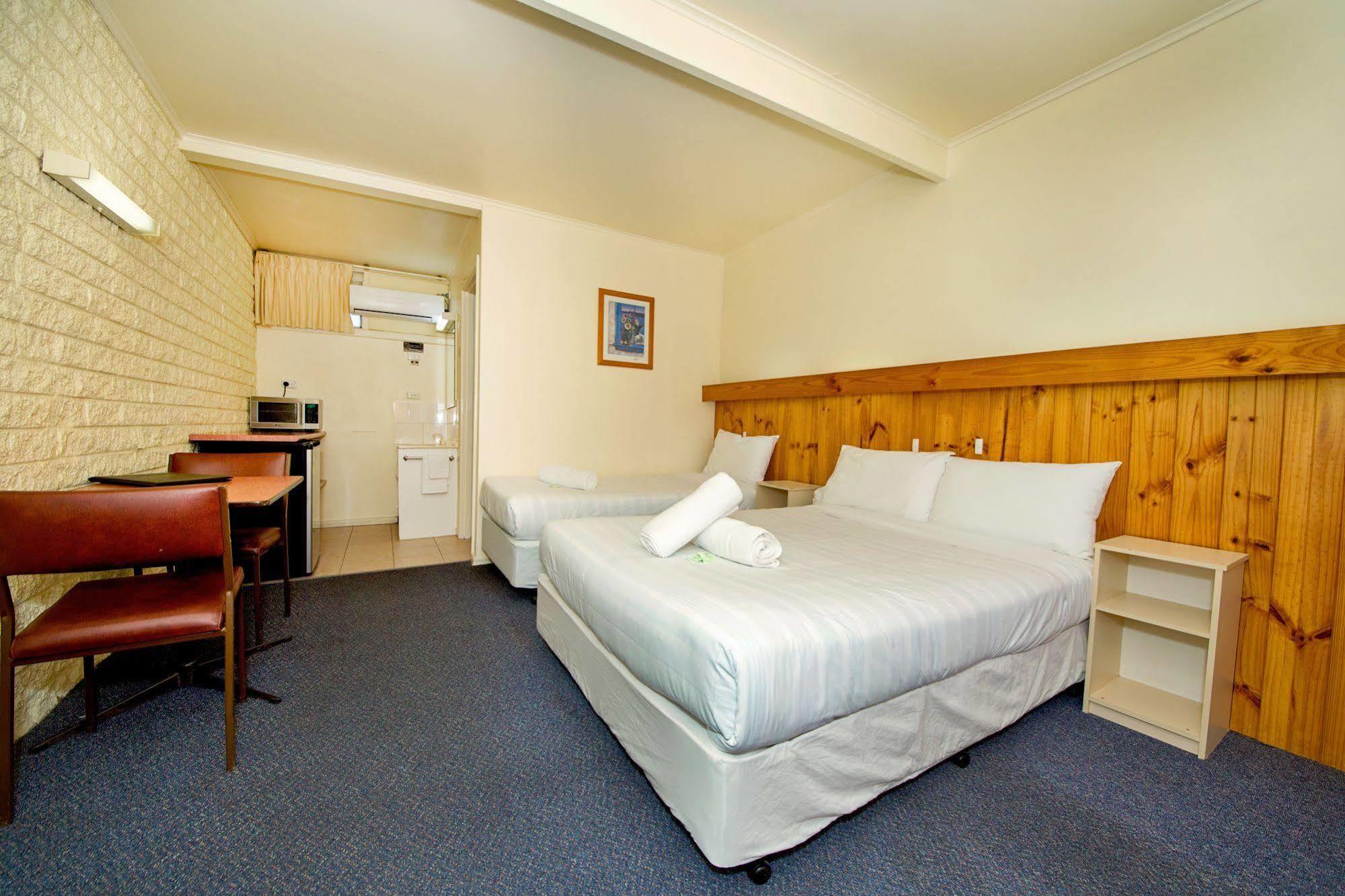 Motel Ярравонґа Екстер'єр фото